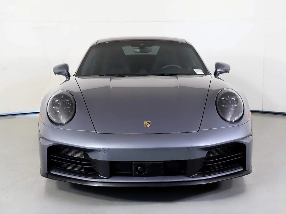2025 Porsche 992 Carrera - Image 10 of 27