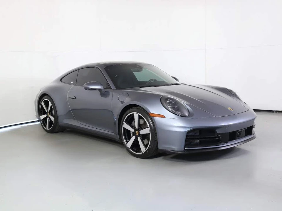 2025 Porsche 992 Carrera - Image 9 of 27