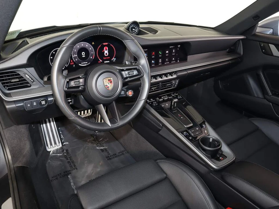 2025 Porsche 992 Carrera - Image 4 of 27