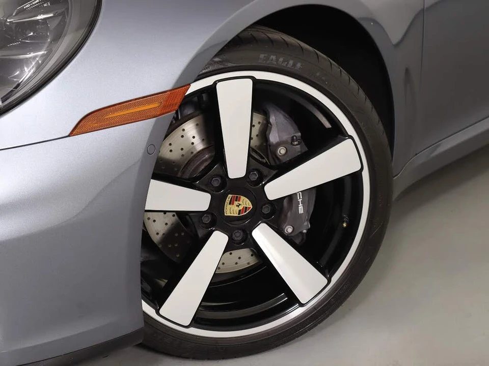 2025 Porsche 992 Carrera - Image 27 of 27