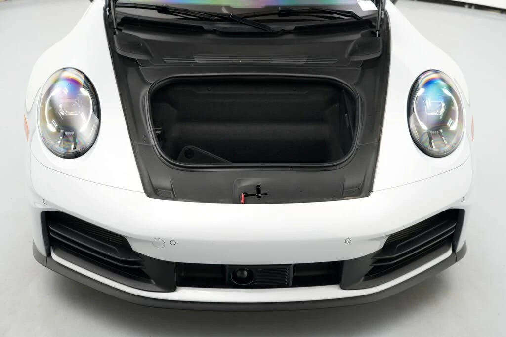 2025 Porsche 992 Carrera - Image 8 of 31