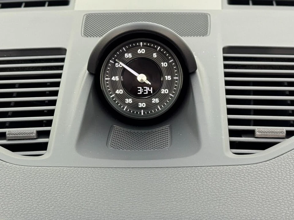 2025 Porsche 992 Carrera - Image 23 of 31