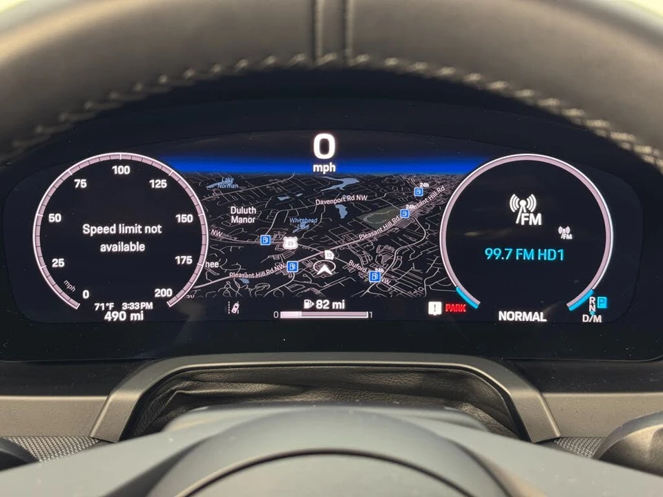 2025 Porsche 992 Carrera - Image 18 of 31