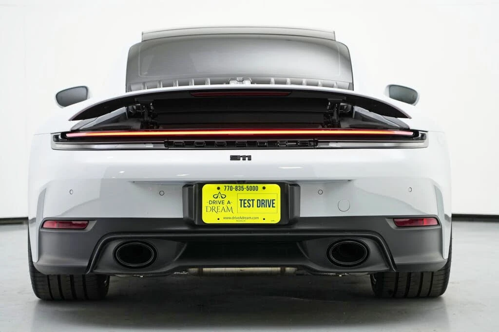 2025 Porsche 992 Carrera - Image 10 of 31