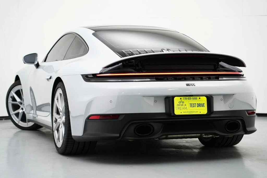2025 Porsche 992 Carrera - Image 6 of 31
