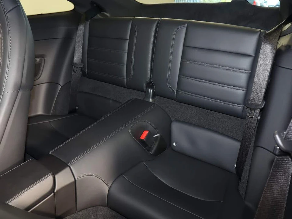 2025 Porsche 992 Carrera - Image 19 of 27