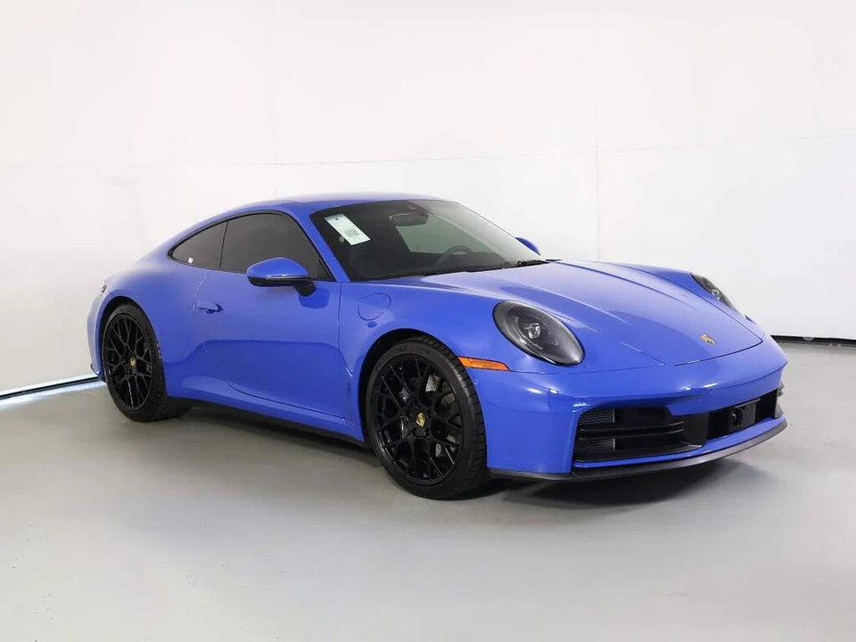 2025 Porsche 992 Carrera - Image 9 of 27