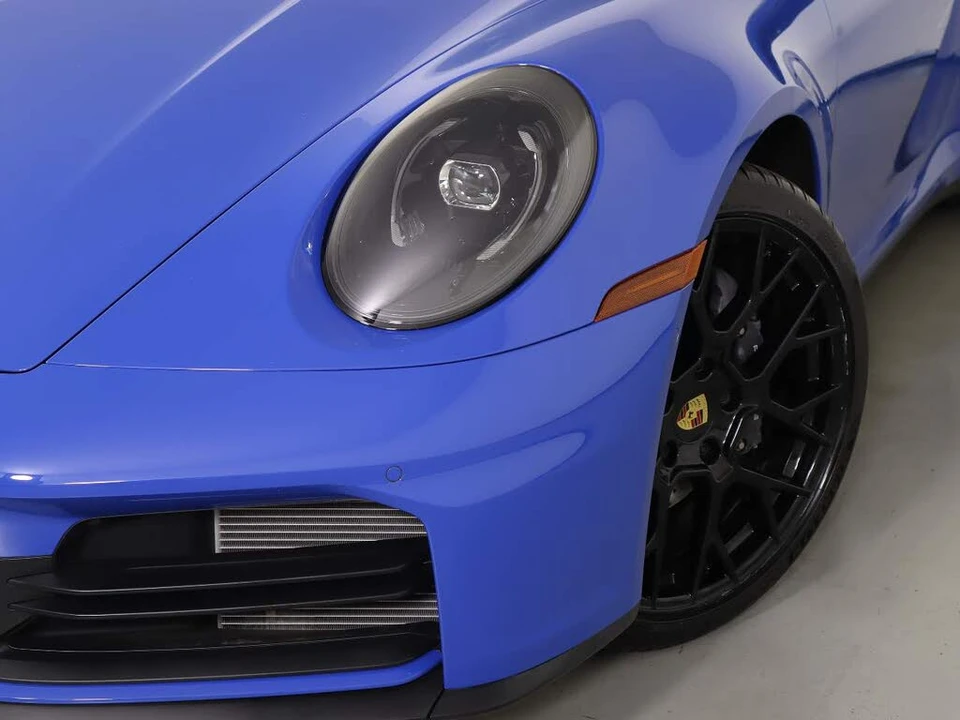2025 Porsche 992 Carrera - Image 12 of 27