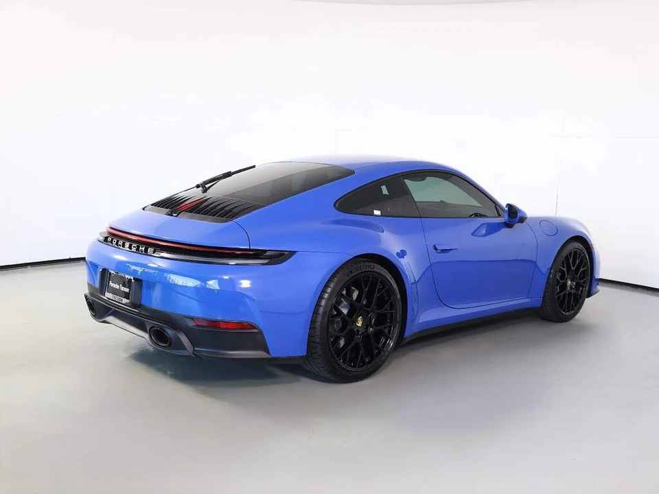 2025 Porsche 992 Carrera - Image 7 of 27