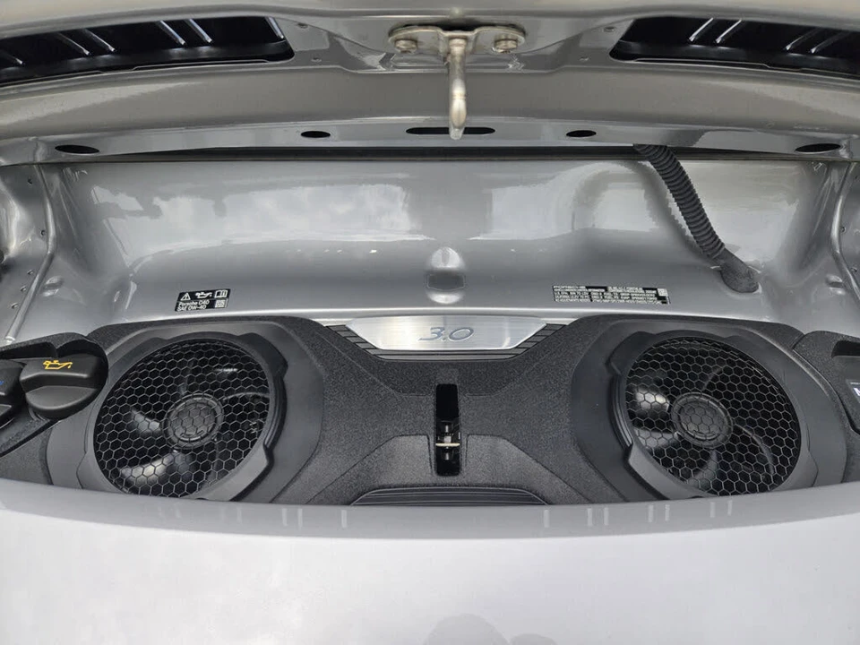 2025 Porsche 992 Carrera - Image 26 of 31
