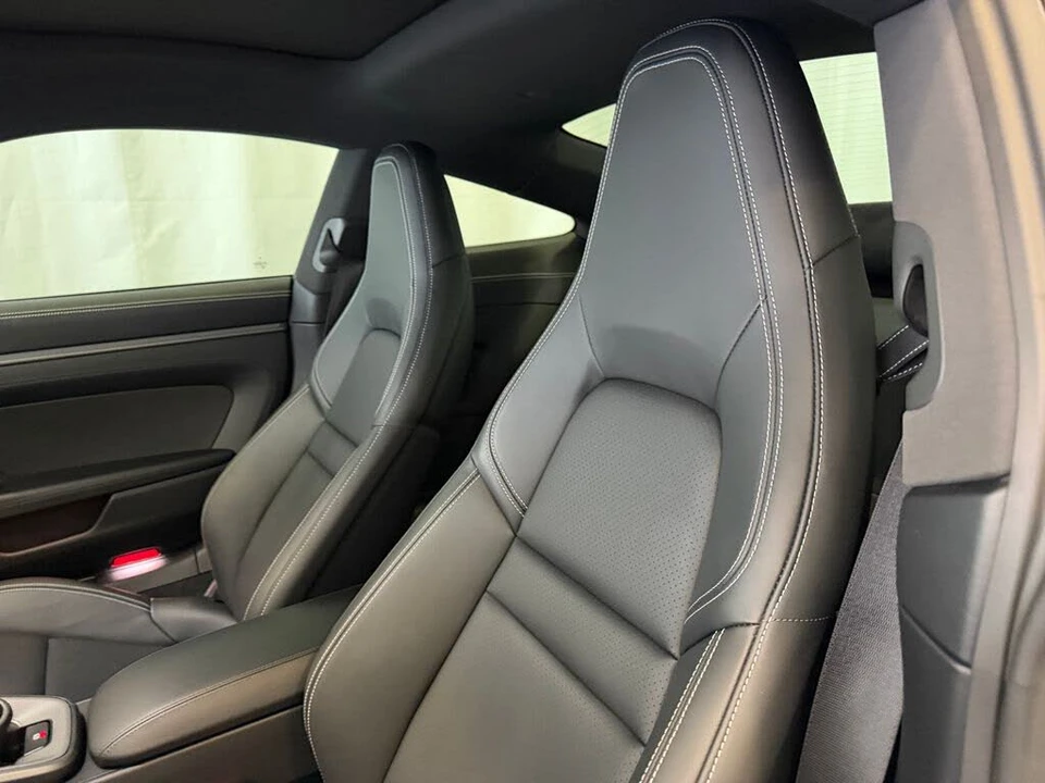 2025 Porsche 992 Carrera - Image 23 of 26
