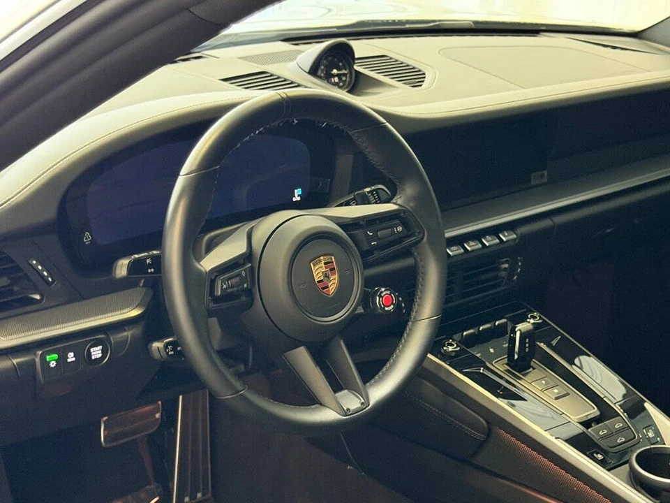 2025 Porsche 992 Carrera - Image 19 of 26