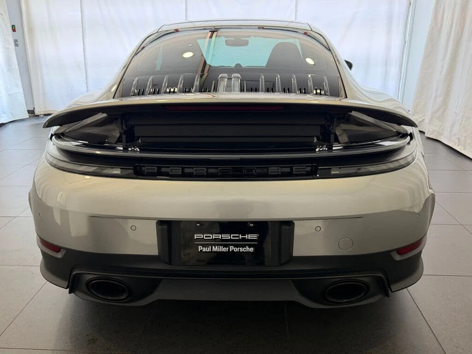 2025 Porsche 992 Carrera - Image 8 of 26
