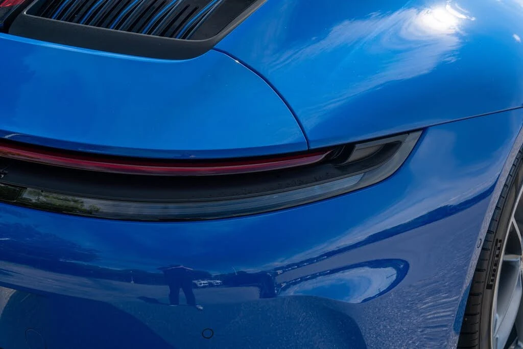 2025 Porsche 992 Carrera - Image 14 of 31