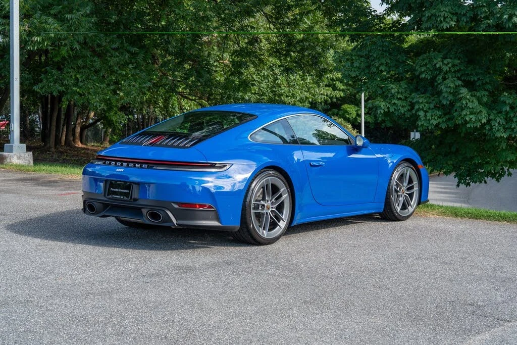 2025 Porsche 992 Carrera - Image 7 of 31