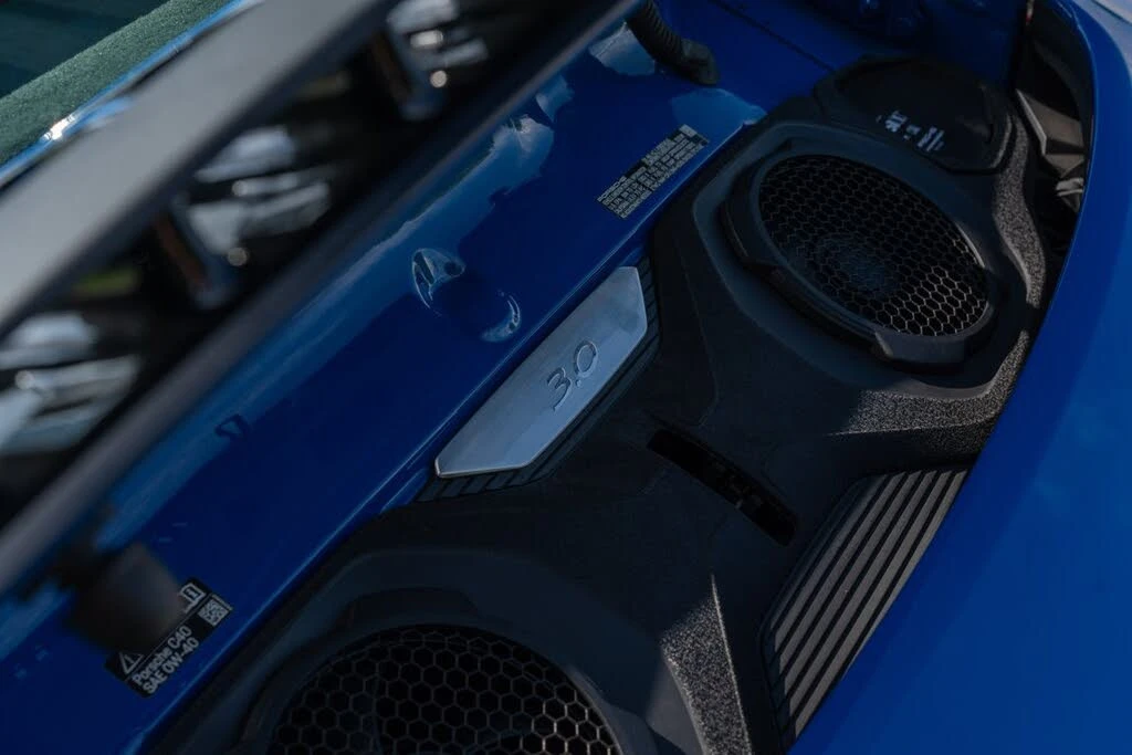 2025 Porsche 992 Carrera - Image 16 of 31