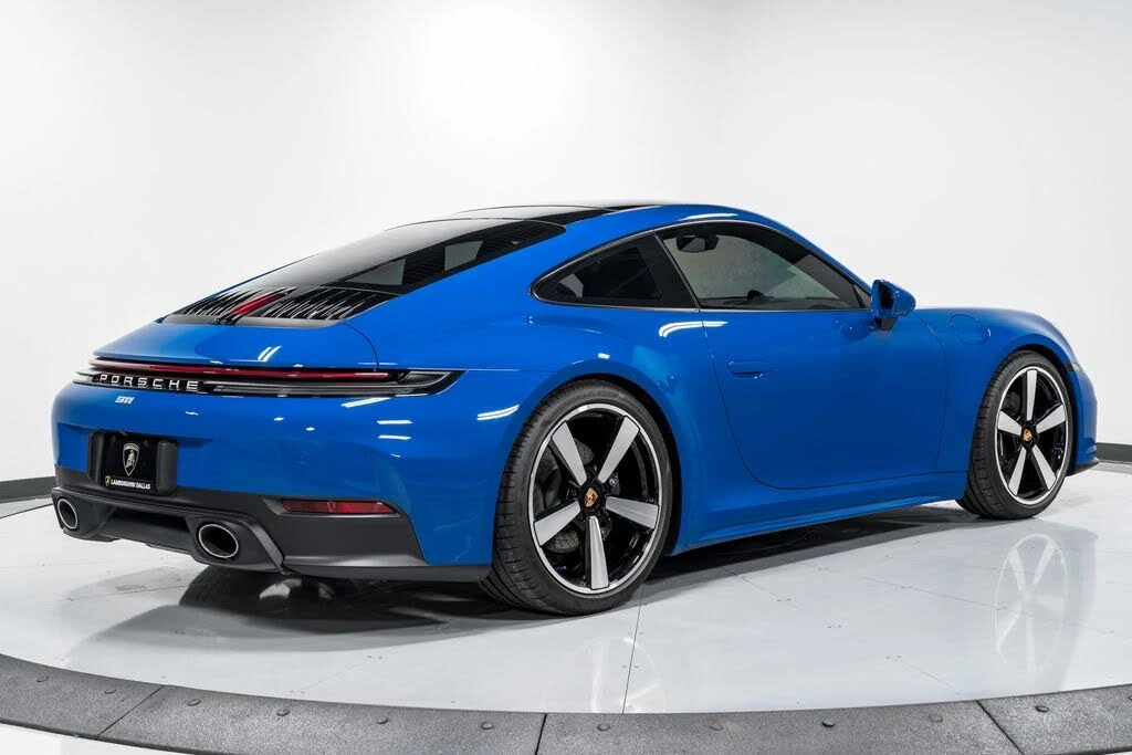 2025 Porsche 992 Carrera - Image 3 of 31