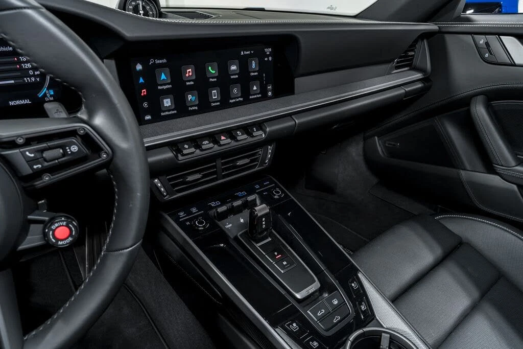 2025 Porsche 992 Carrera - Image 23 of 31