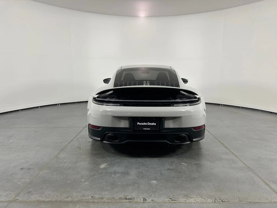2025 Porsche 992 Carrera - Image 6 of 31