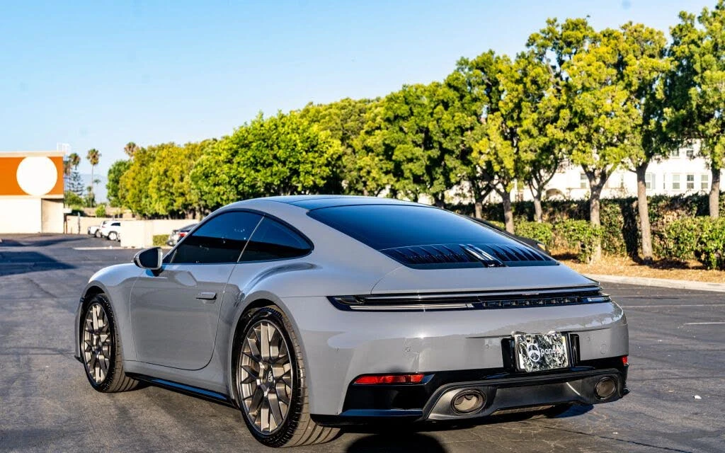 2025 Porsche 992 Carrera - Image 4 of 19