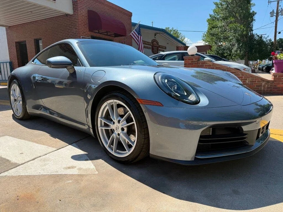 2025 Porsche 992 Carrera - Image 3 of 22