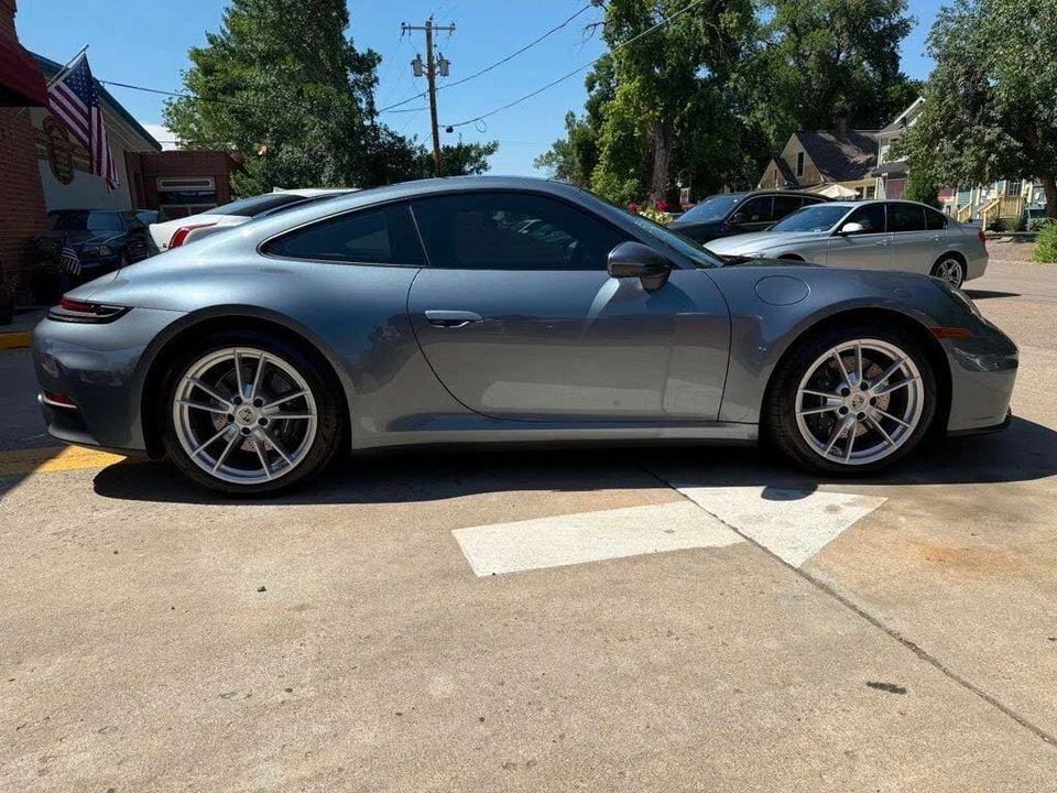 2025 Porsche 992 Carrera - Image 4 of 22