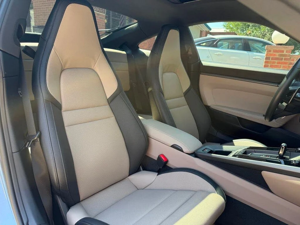 2025 Porsche 992 Carrera - Image 17 of 22