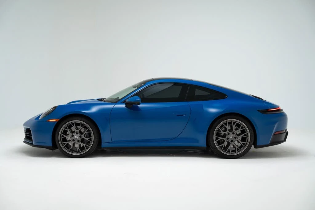 2025 Porsche 992 Carrera - Image 6 of 31
