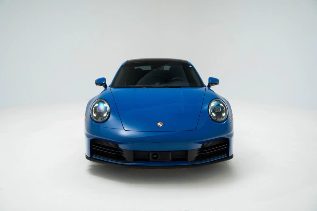 2025 Porsche 992 Carrera - Image 8 of 31