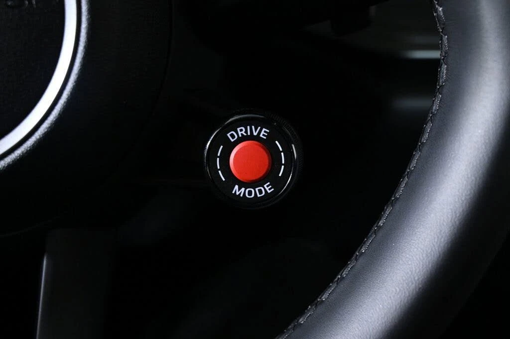 2025 Porsche 992 Carrera - Image 22 of 29