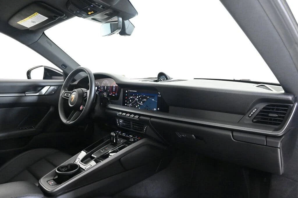 2025 Porsche 992 Carrera - Image 17 of 29