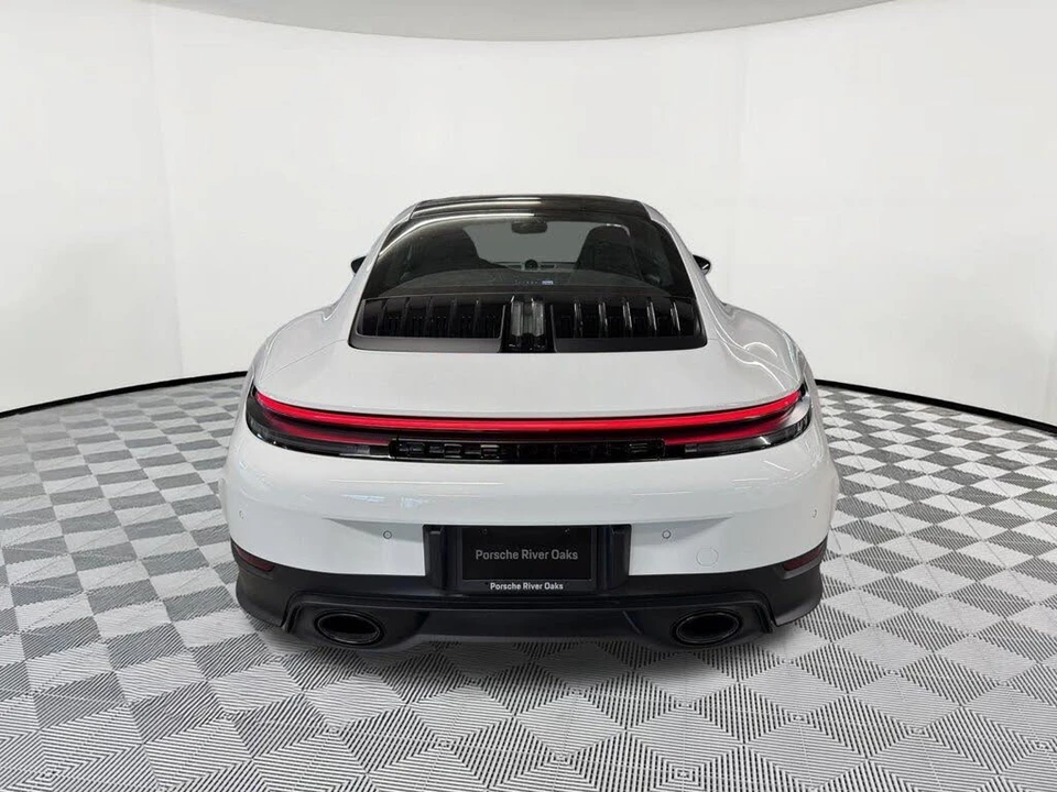 2025 Porsche 992 Carrera - Image 10 of 30