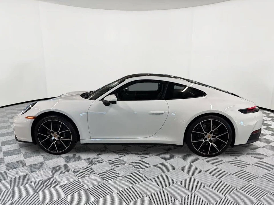 2025 Porsche 992 Carrera - Image 2 of 30