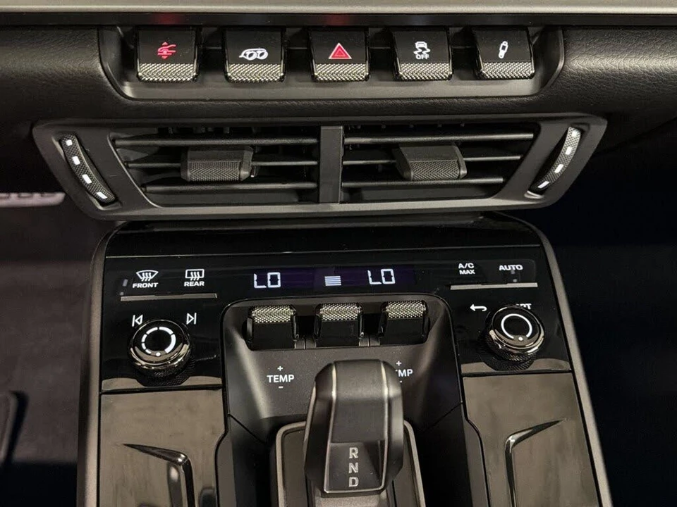 2025 Porsche 992 Carrera - Image 26 of 30