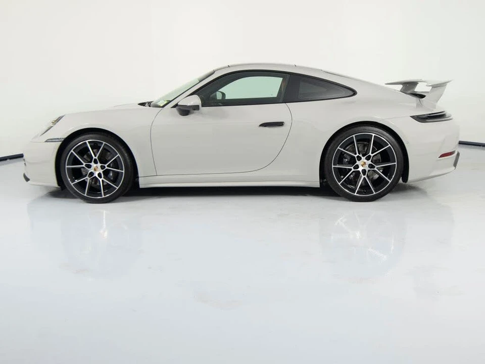 2025 Porsche 992 Carrera - Image 2 of 31