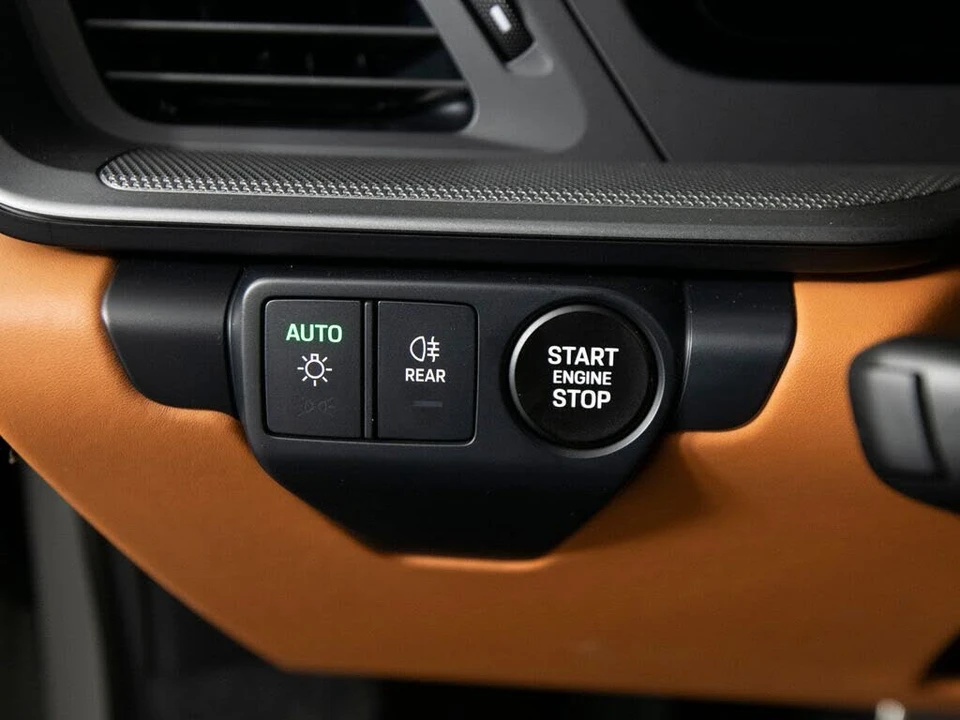 2025 Porsche 992 Carrera - Image 26 of 31