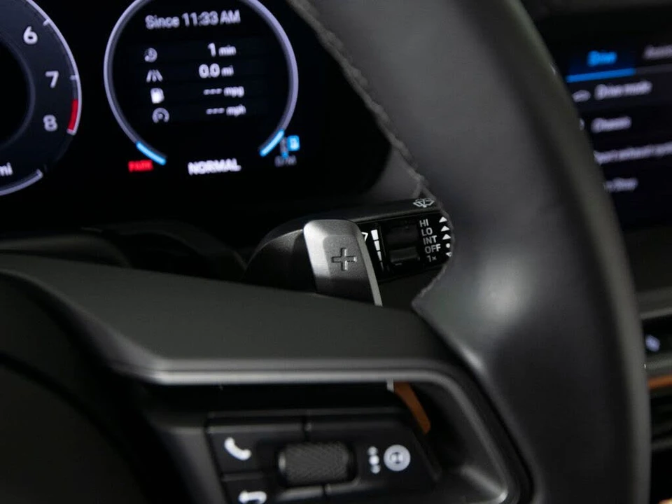 2025 Porsche 992 Carrera - Image 23 of 31