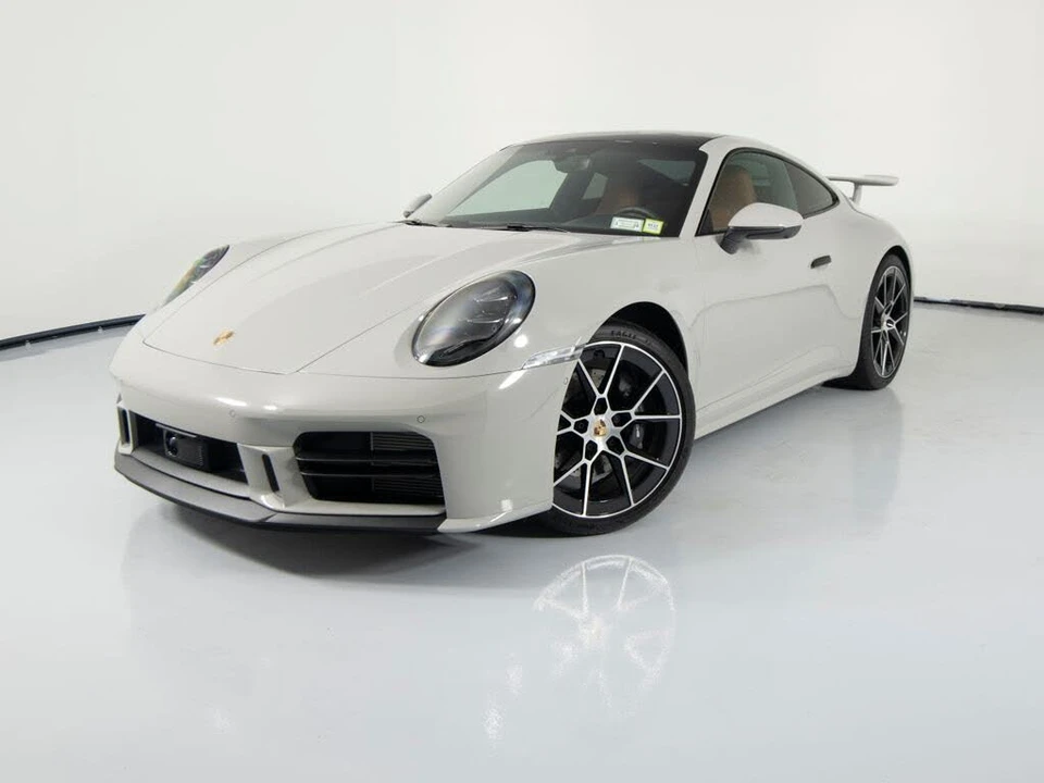 2025 Porsche 992 Carrera - Image 6 of 31