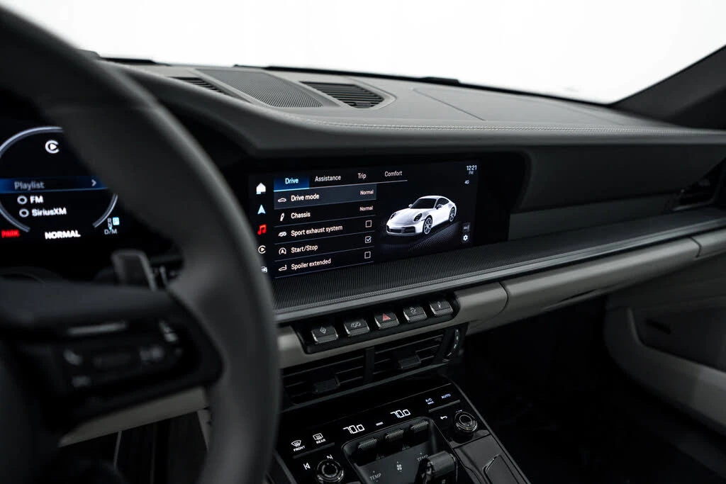 2025 Porsche 992 Carrera - Image 19 of 27