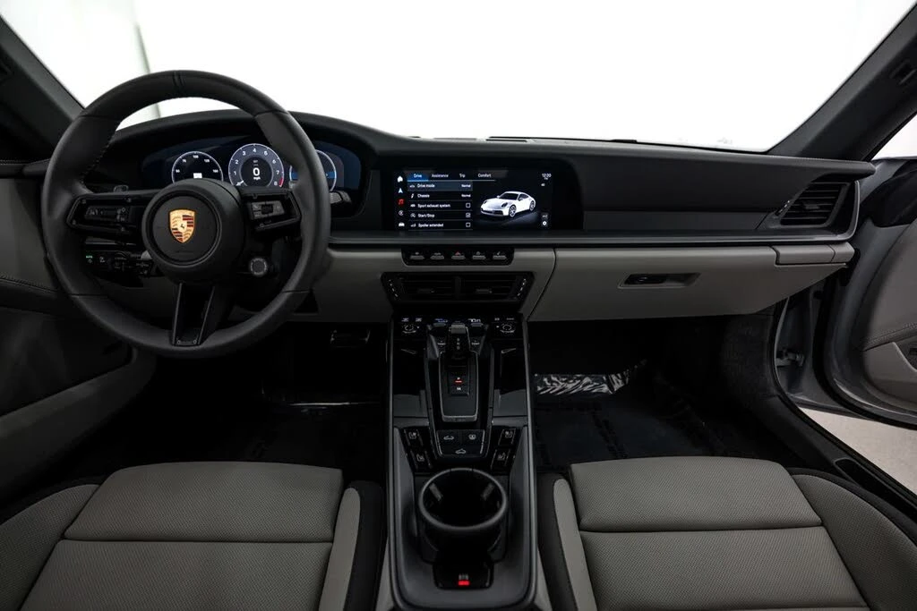 2025 Porsche 992 Carrera - Image 15 of 27