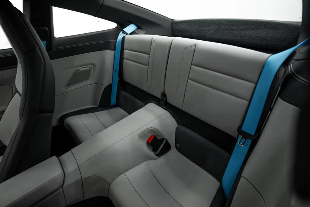 2025 Porsche 992 Carrera - Image 25 of 27