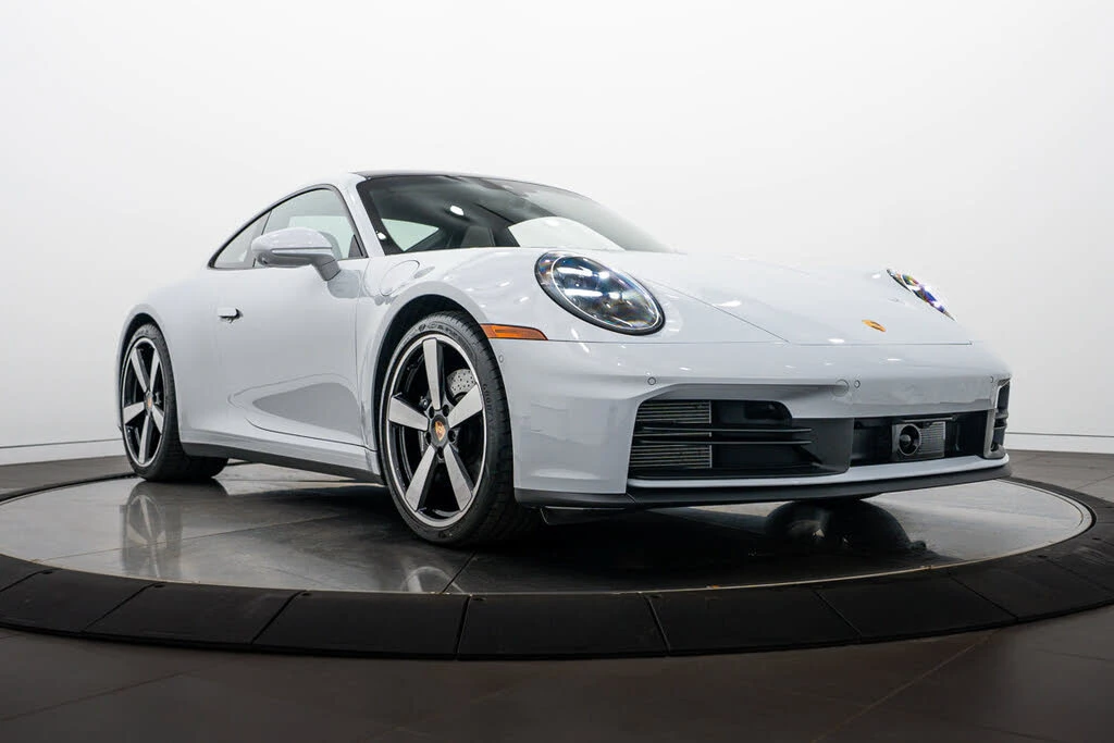 2025 Porsche 992 Carrera - Image 9 of 27