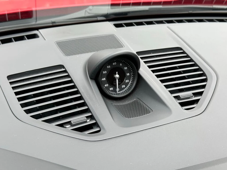 2025 Porsche 992 Carrera - Image 18 of 31