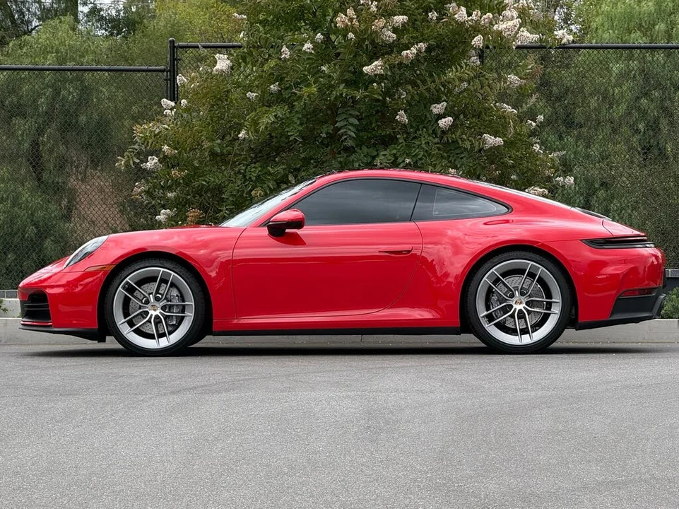 2025 Porsche 992 Carrera - Image 2 of 31