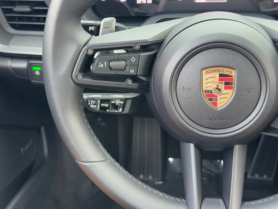 2025 Porsche 992 Carrera - Image 24 of 31