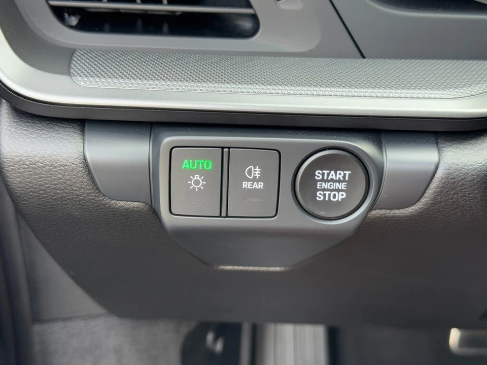 2025 Porsche 992 Carrera - Image 21 of 31