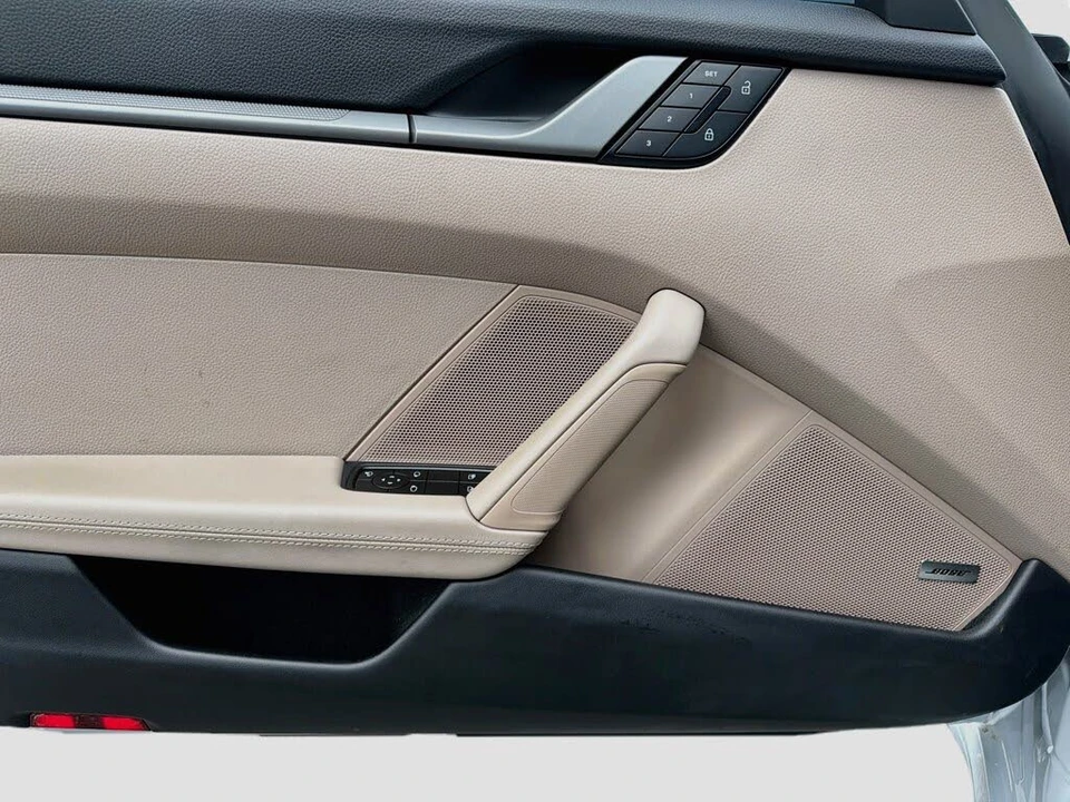 2025 Porsche 992 Carrera - Image 20 of 31