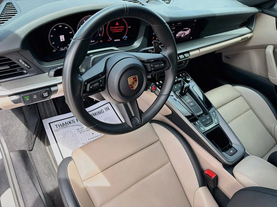 2025 Porsche 992 Carrera - Image 24 of 31