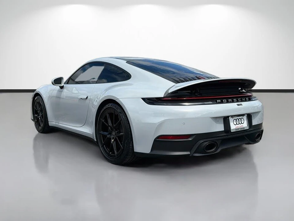 2025 Porsche 992 Carrera - Image 5 of 31