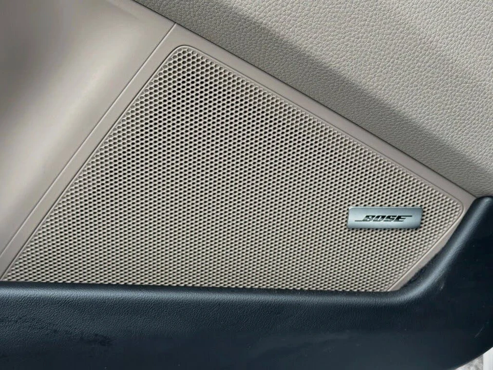 2025 Porsche 992 Carrera - Image 22 of 31